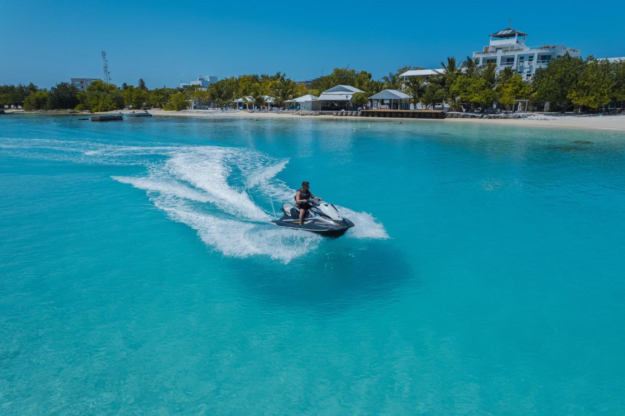 Heron Beach Hotel - The Best Maldivian Getaway In Dhiffushi,Maldives Zewnętrze zdjęcie