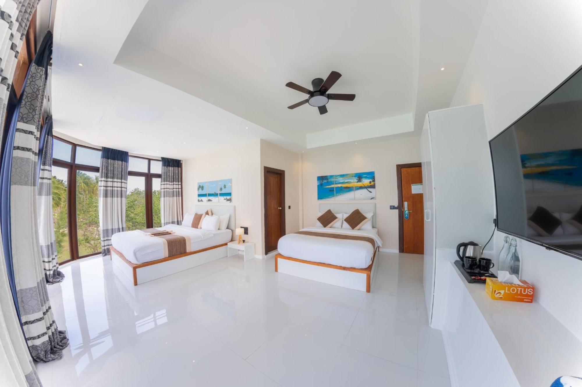 Heron Beach Hotel - The Best Maldivian Getaway In Dhiffushi,Maldives Zewnętrze zdjęcie
