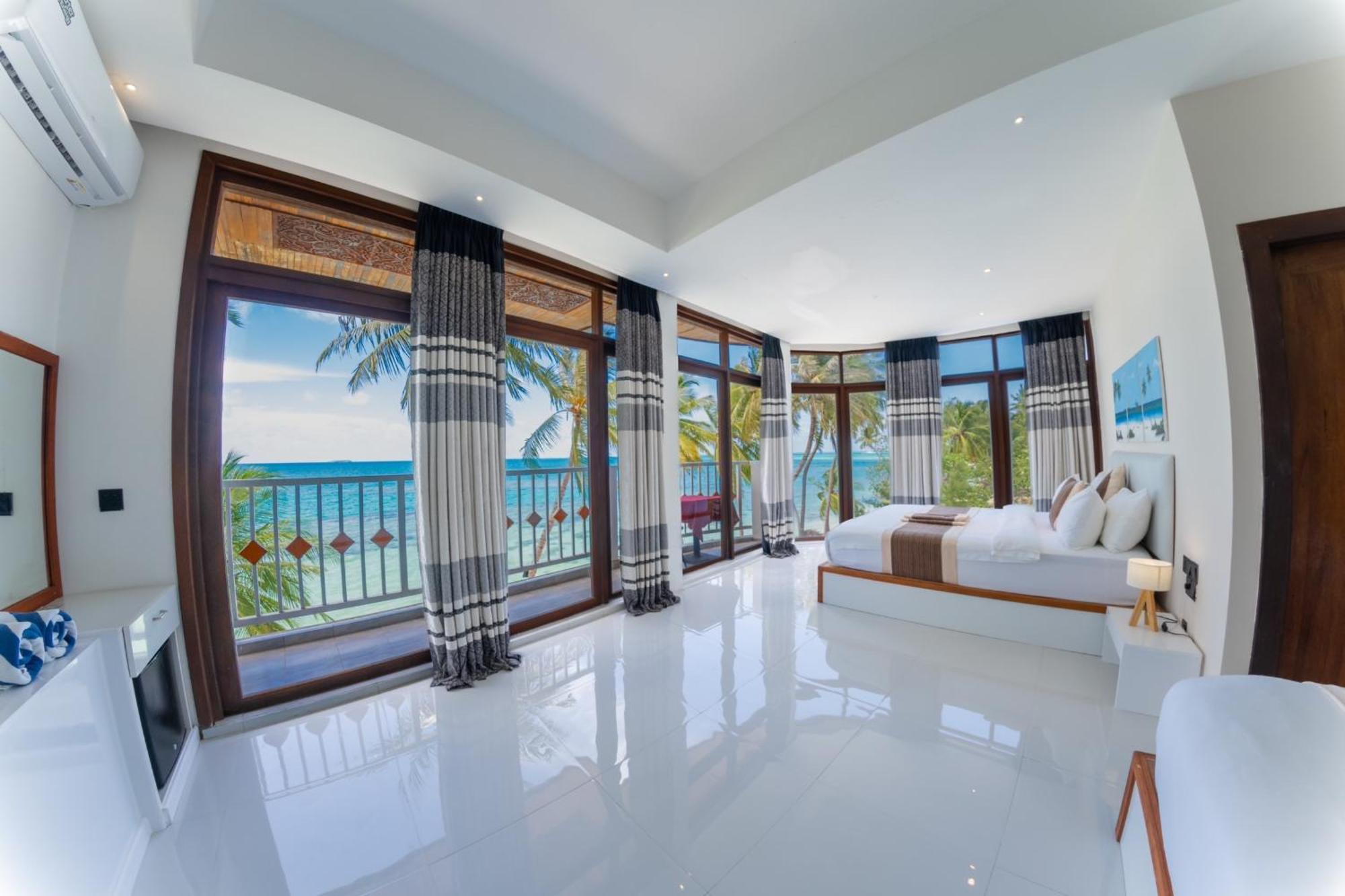 Heron Beach Hotel - The Best Maldivian Getaway In Dhiffushi,Maldives Zewnętrze zdjęcie